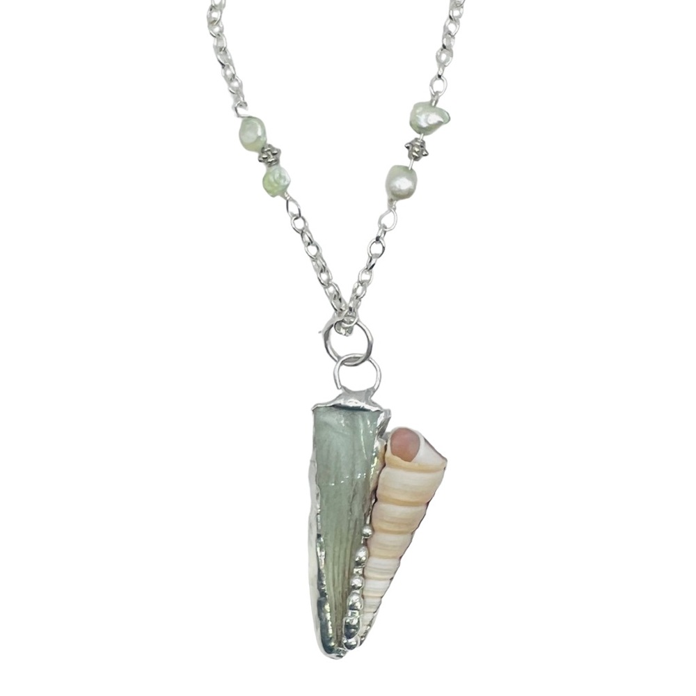 Green Sea Glass & Conch Pendant W/ Freshwater Pearls Encased Silver-Blend Frame - Picture 6 of 16